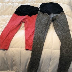 Maternity yoga leggings
